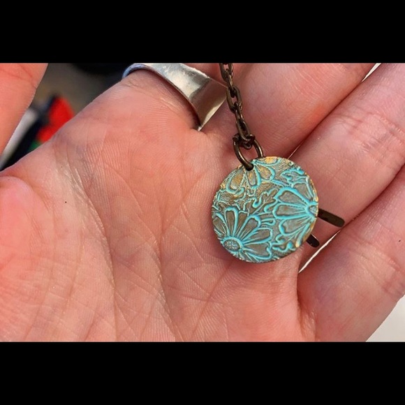 HANDMADE 🌻🌻 NECKLACE - Picture 3 of 3